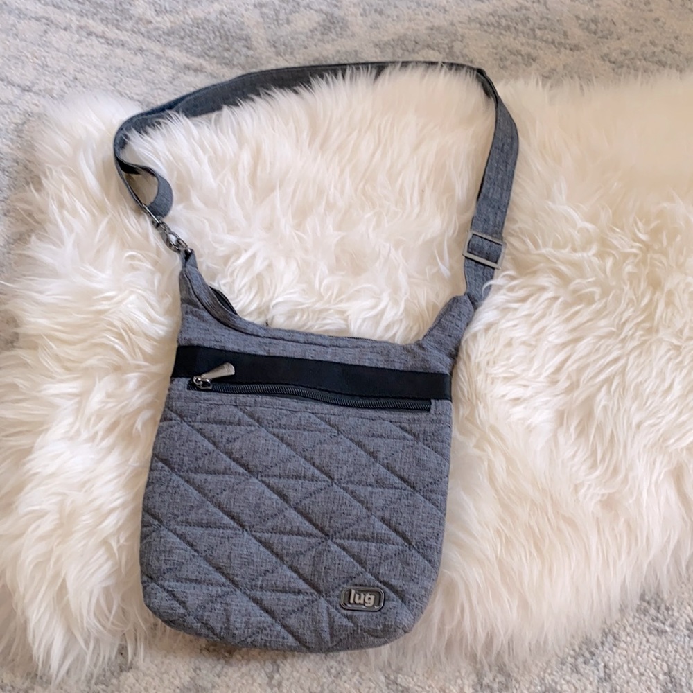 Lug skipper crossbody purse